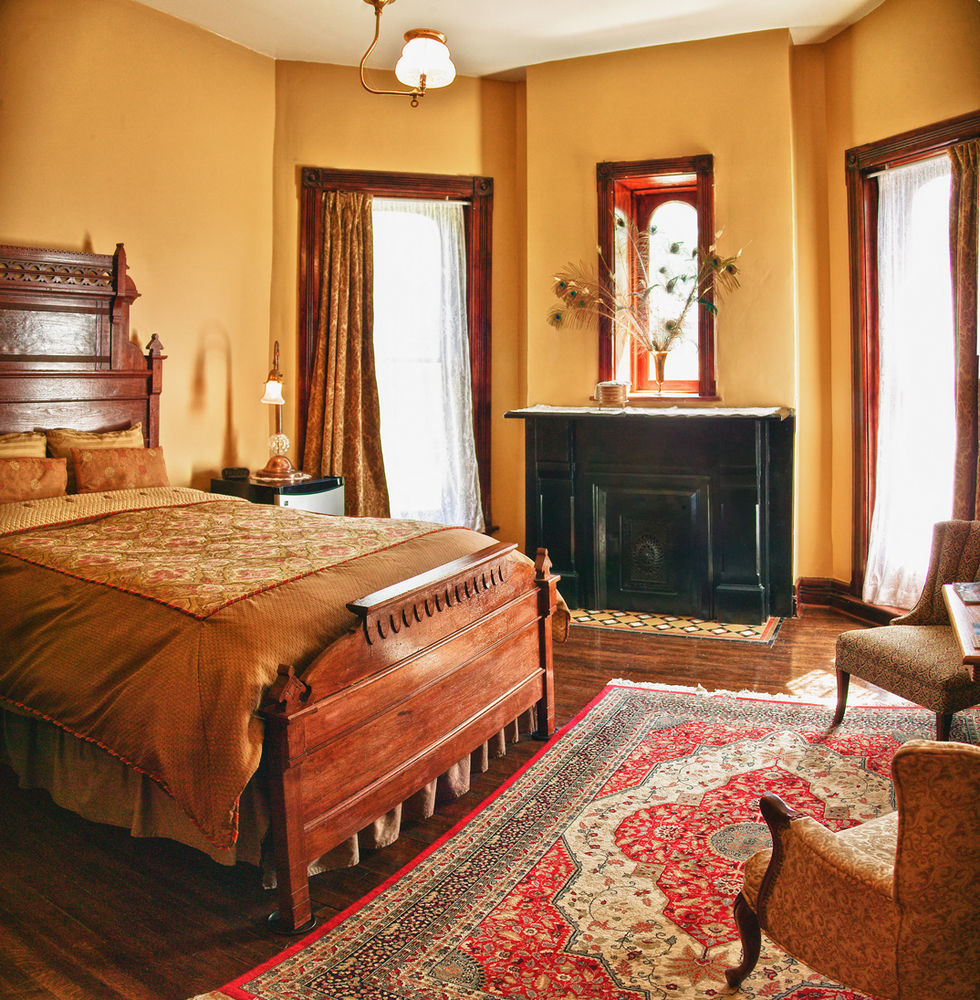 Whiskey Mansion Bed & Breakfast Saint Joseph Eksteriør bilde